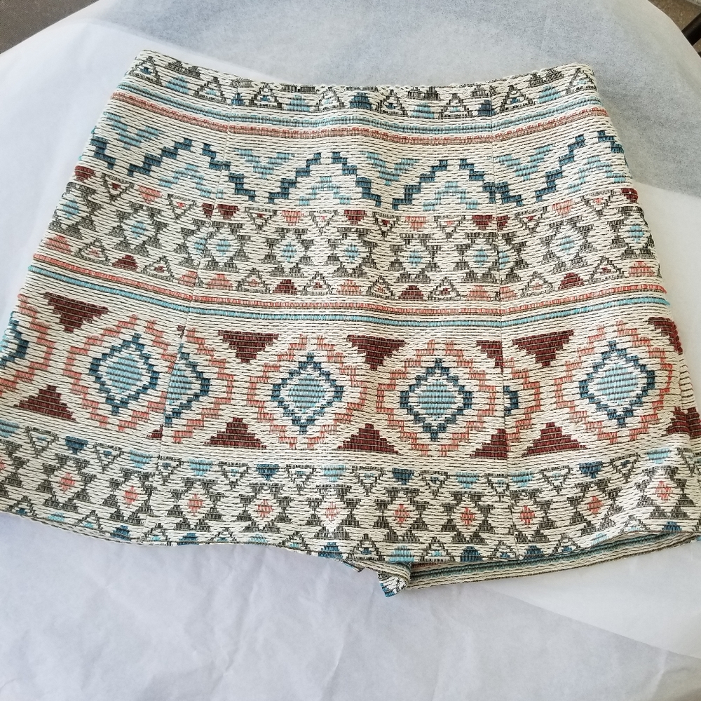 Zara Basic Embroidered Skort Shorts